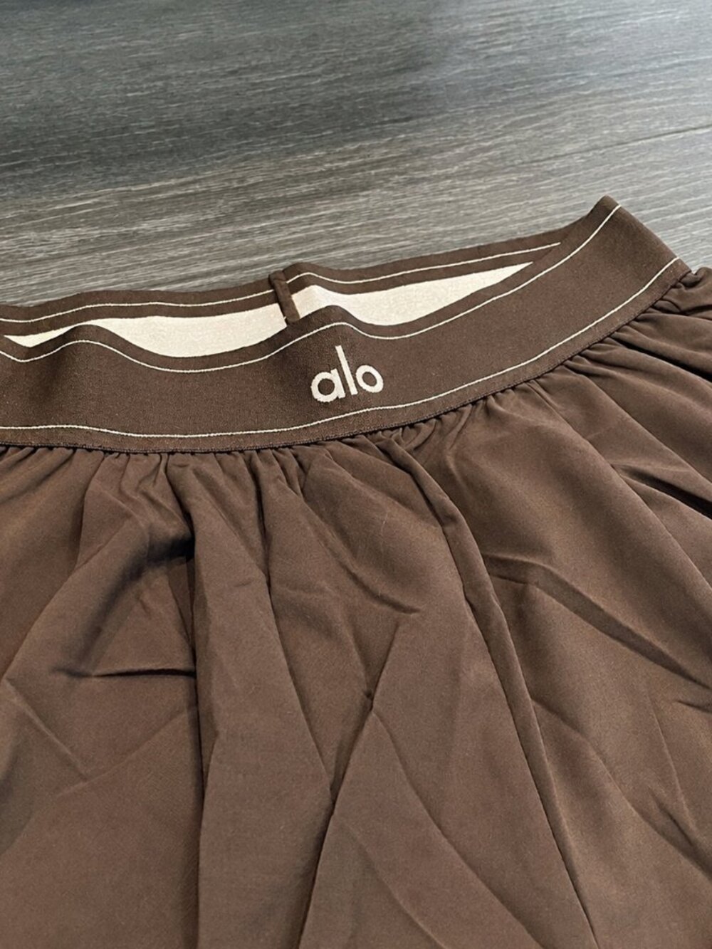 NWT ALO Yoga Suit Up Trouser (Regular) Espresso | Multiple Sizes - Picture 2 of 6